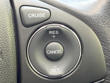 【クルーズコントロール】高速道路もラクラク走行。アクセルを離しても一定速度で走行ができ、長距離運転時の負担を軽減!加速・減速も簡単なスイッチ操作で調整できます。