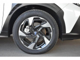 純正18インチアルミホイル/タイヤサイズは225/55R18です