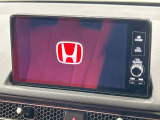 【9インチ ホンダコネクトディスプレイ】視認性の高い大画面ディスプレイでナビの使用や、お持ちのスマートフォンと連携したbluetoothでの音楽再生が可能です♪