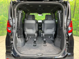 普段のお買い物や通勤、送迎等に十分な荷室スペースを確保しております。セカンドシートを倒すと、大きな荷物の積載も可能です♪