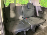 3列目シートはもちろん状態良好☆大人でもゆったりと座って頂けますので、大人数でのお出かけもラクラクです♪ご家族で、気の知れた仲間で、ドライブに行くのが楽しみですね♪