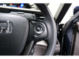 Hondaセンシングの機能のひとつ、アダプティブクルーズコントロール付!アクセルから足を離しても設定したスピードと前車との車間を保ち走行してくれます!車線維持もアシスト☆高速道路で疲労軽減ですね☆