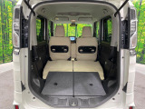 普段のお買い物や通勤、送迎等に十分な荷室スペースを確保しております。セカンドシートを倒すと、大きな荷物の積載も可能です♪