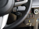 オートクルーズは、高速道路でアクセルを踏まなくても設定した速度(40〜100Km)で走れるので、アクセルを踏む足に負担が掛かりません!特に、ロングドライブの時に大活躍しそうですね♪ヽ(◎&acute;&forall;`)ノ