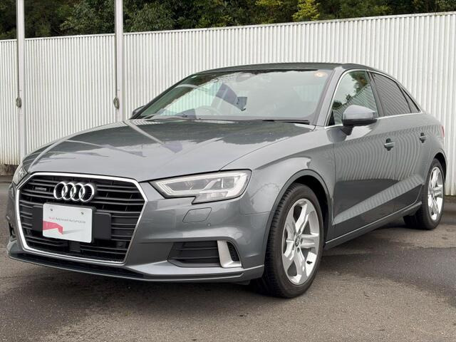 A3セダン 2.0 TFSI クワトロ スポーツ 4WD 