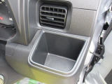 運転席ドリンクホルダー◎