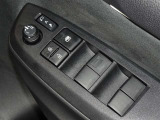 電動格納式ドアミラー・パワーウインドウを装備しています。