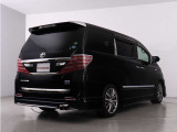 当店では、厳選された車両のみ展示しております。アルファード・ヴェルファイアに特化した専門店ならではの豊富な在庫の中から、お気に入りの一台をお探しください!