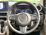 ステアリングも使用感が少なく、きれいな状態となっております♪
