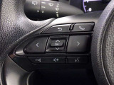 ステアリングスイッチ装備!運転しながら手元でオーディオの操作などができます。