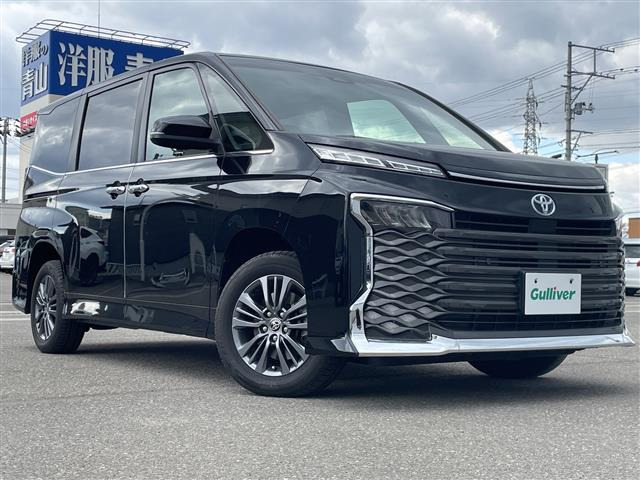 ヴォクシー 1.8 ハイブリッド S-Z E-Four 4WD ワンオーナー