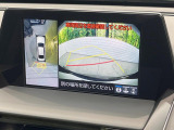 【パノラミックビューモニター】専用のカメラにより、上から見下ろしたような視点で360度クルマの周囲を確認することができます☆死角部分も確認しやすく、狭い場所での切り返しや駐車もスムーズに行えます。