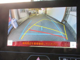 バックガイドモニターで、後方を確認しながら安心して駐車することができます。運転初心者も熟練者も必須の機能ですよ!