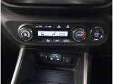 オートエアコンなので操作も楽々です♪室内を快適空間にします。