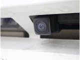 バックカメラが付いているので後方確認が非常にしやすいです。今や運転初心者も熟練者も必須装備!ついていて損はないですね♪