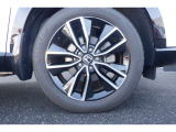 アルミホイール付!!足元のオシャレだけでなく、燃費向上にも繋がります。