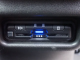 ■【ETC車載器】が装備されています。セットアップをしてお渡しとなり、ETCカードを差し込むだけで高速道路の利用が可能です。