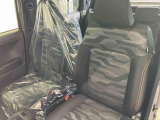 フロントシートです。ゆったり運転ができます。長距離ドライブもラクラク♪♪