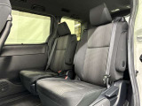 ゆとりある広々とした車内空間は、ドライブを始め買い物やレジャーなど、幅広く活躍します。一人でもみんなとでもお出かけを楽しみましょう!