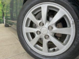 【純正14インチアルミホイール】外観にマッチした純正アルミホイールを装着しております。各種社外アルミホイールや、スタッドレスタイヤも取扱いしております。是非ご相談ください♪