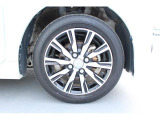タイヤサイズは155/65R14と言うサイズを使用。軽自動車ではスタンダードなサイズです。