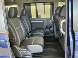 2列目シートも広々としていて、座りやすいです。