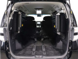 ミニバン最大級のスペース!ご家族、お友達とのキャンプやバーベキューほか、お仕事でも十分な容量が有ります!