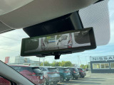 スマートルームミラーで後席や荷室が荷物で満載で後ろが見えないときでもこれなら安心
