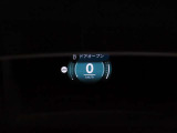ヘッドアップディスプレイは視認性が非常に良く、運転時の視線を逸らさず様々な情報の確認が行えます。