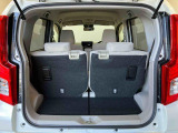 広々ラゲッジスペースです。いろんな荷物も積み込みしやすくなってます!!