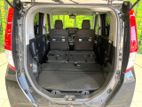 普段のお買い物や通勤、送迎等に十分な荷室スペースを確保しております。セカンドシートを倒すと、大きな荷物の積載も可能です♪