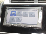 ナビゲーションは純正メモリーナビ(VXM-145C)を装着しております。AM、FM、CDがご使用いただけます。初めて訪れた場所でも安心ですね!