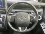 ステアリングも使用感が少なく、きれいな状態となっております♪