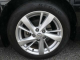 純正17インチアルミホイール装着!