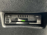 ETCがついていて、高速道路の料金所などスムーズに通過することが出来ます!