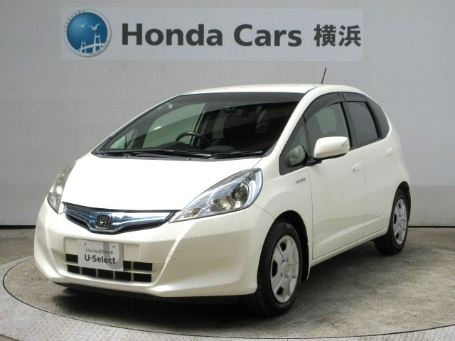 フィットハイブリッド 1.3 スマートセレクション ファインスタイル 