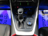 【シフト】直感で操作しやすいシフトレバーになっております!