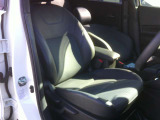 運転席シートには「シートフリーター」が付いていますので、ご自分のベストポジションを上下で選ぶ事も出来ます シート状態も良好です