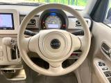 ステアリングも使用感が少なく、きれいな状態となっております♪