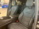 助手席も快適に座ることが出来ます!長距離のドライブでも安心です。