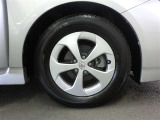 お洒落は足元から♪純正アルミホイール装着です!