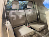 3列目シートはもちろん状態良好☆大人でもゆったりと座って頂けますので、大人数でのお出かけもラクラクです♪ご家族で、気の知れた仲間で、ドライブに行くのが楽しみですね♪