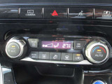 快適装備のオートエアコン装備しております。自動設定してくれますのでドライブも快適です♪