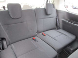 サードシートです。こちらもゆったり座れるスペースが確保されてます。