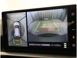 バックガイドモニターで、後方を確認しながら安心して駐車することができます。運転初心者も熟練者も必須の機能ですよ!