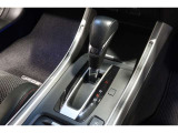 扱いやすい位置に配置されたフロアオートマチックです☆CVTを採用で滑らかでスムーズな走りが楽しめますよ♪