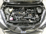 エンジンは、トヨタ自慢のハイブリットエンジンです。燃費の良さに、びっくりしますよ!