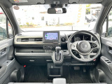 Honda車が初めての方にも扱いやすく分かりやすいインパネ周りと各種スイッチ類です。