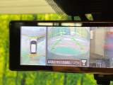 【アラウンドビューモニター】専用のカメラにより、上から見下ろしたような視点で360度クルマの周囲を確認することができます☆死角部分も確認しやすく、狭い場所での切り返しや駐車もスムーズに行えます。
