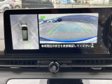 アラウンドビューモニターです☆車の前後左右にカメラがついており駐車時には上から車を見たような画面が見れますので、4方向の状況を確認することができる便利な機能です☆